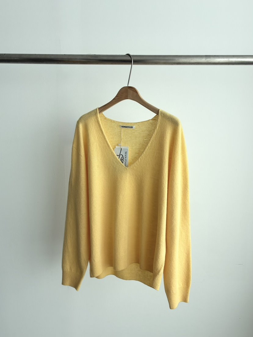 ROMANTICIZE韓國直郵女士新款職業休閑推薦時尚針織衫V領ROMANTICIZE針織衫