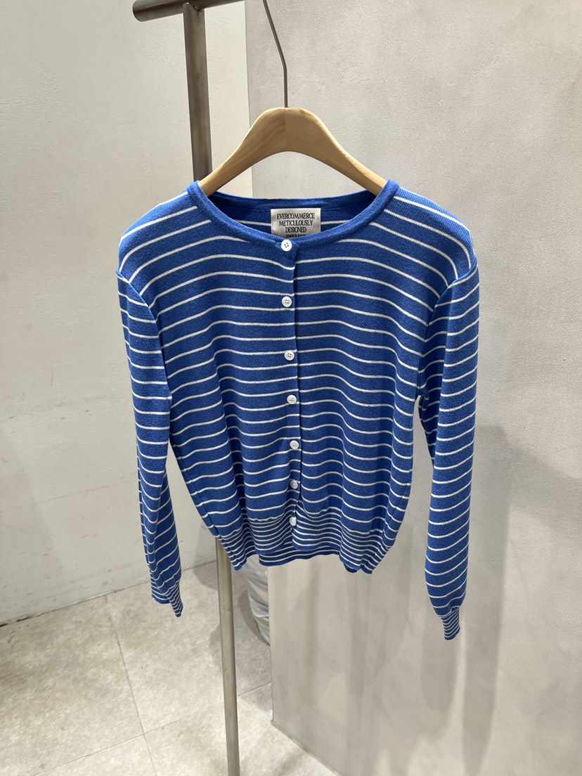 EVERCOMMERCE METICULOUSLY DESIGNED韓國直郵女裝新款熱賣針織衫EVERCOMMERCE METICULOUSLY DESIGNED針織衫