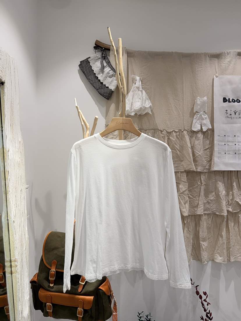 BLOOM東大門代購女裝新品真品推薦人氣休閑26春夏長袖T恤蕾絲BLOOM-S長袖T恤