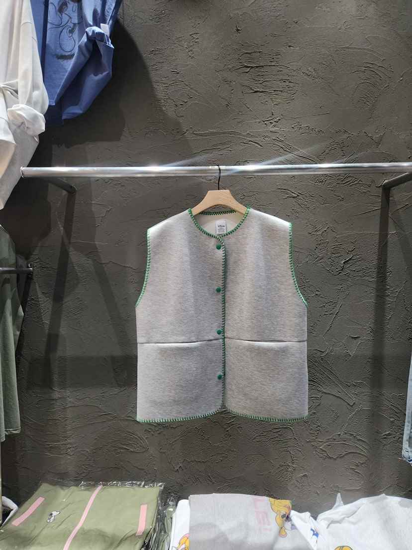 BLACK RIBBON-A東大門直郵女士新品真品熱賣休閑馬甲刺繡BLACK RIBBON-A馬甲