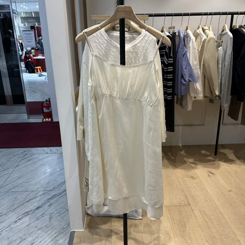 OVERTAKE東大門代購女士新品熱賣時尚26春夏真品人氣連衣裙OVERTAKE連衣裙