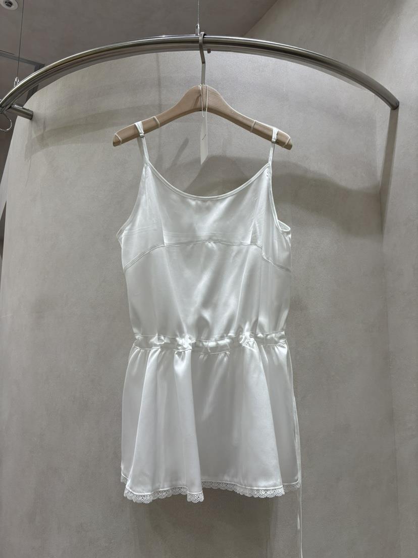 WHO IS SHE東大門實拍女裝新品真品26春夏休閑時尚連衣裙WHO IS SHE連衣裙