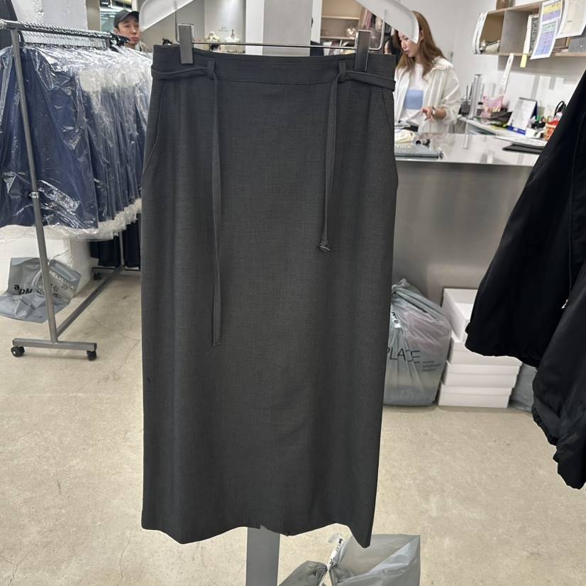 HELVETICA韓國代購女裝新品推薦職業26春夏休閑長裙含腰繩HELVETICA長裙