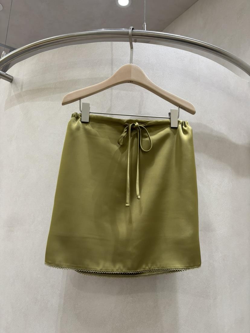 WHO IS SHE東大門直郵女士新品真品26春夏半身裙中短裙WHO IS SHE半身裙/中短裙