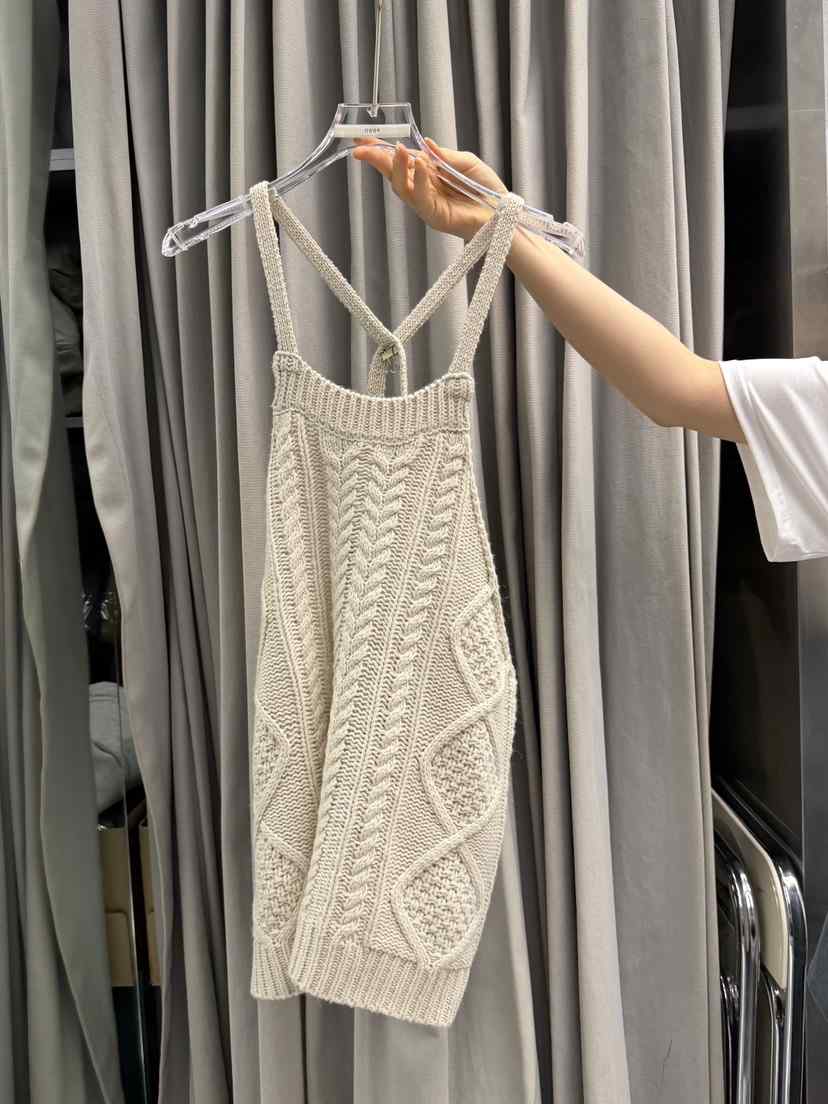 UOOV東大門直郵女士新品休閑26春夏真品時尚人氣吊帶背心UOOV吊帶/背心