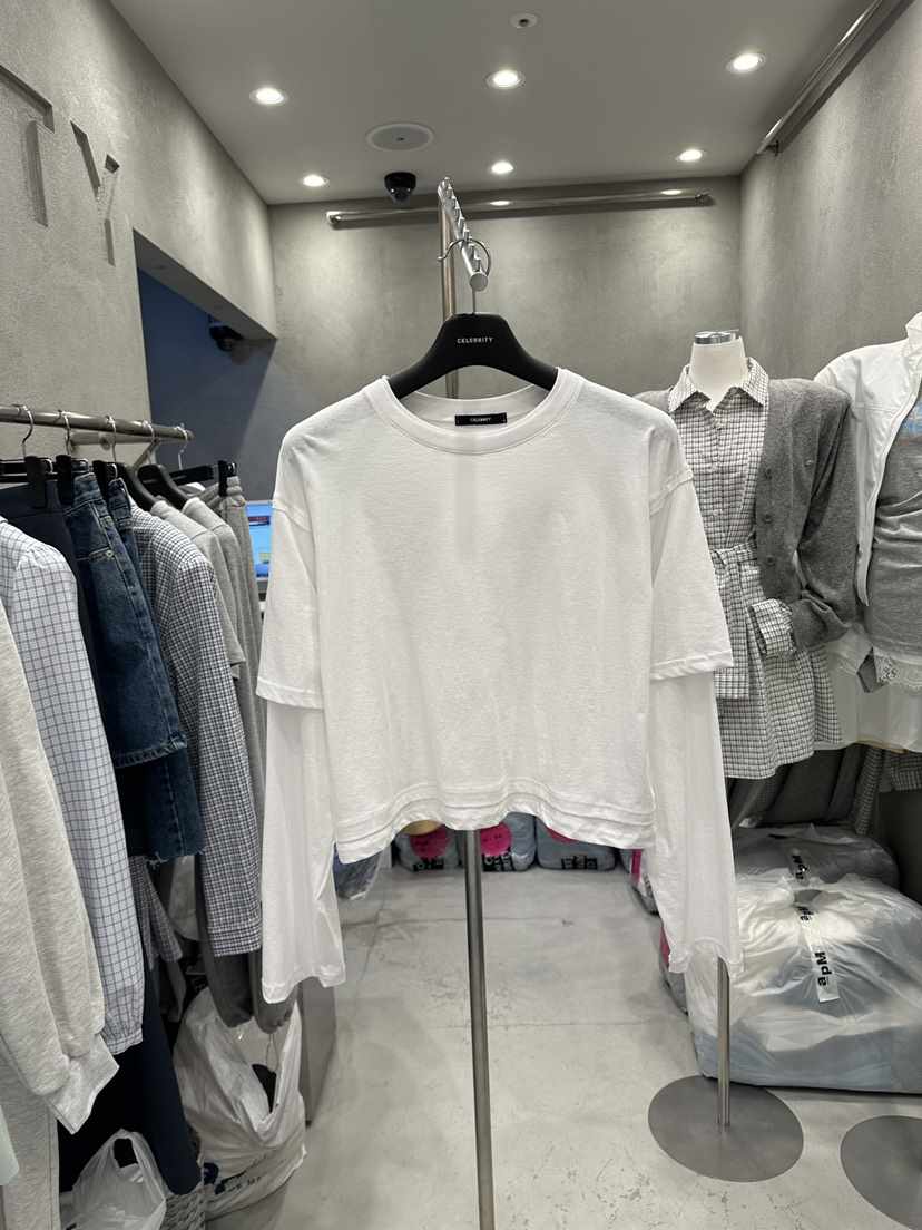 CELEBRITY-A東大門直郵女士新品熱賣職業真品人氣長袖T恤CELEBRITY-A長袖T恤