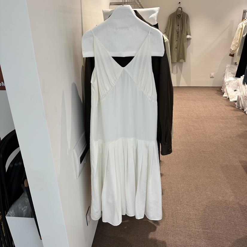 OVERTAKE東大門直郵女裝新品休閑職業26春夏真品連衣裙褶皺OVERTAKE連衣裙