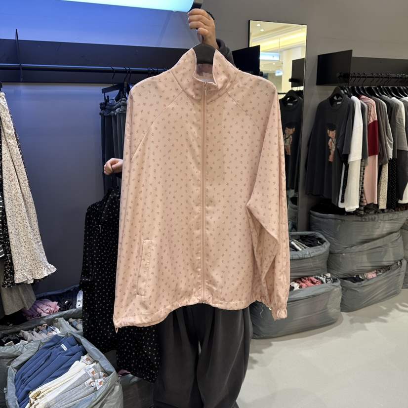 CREDITO韓國代購女裝新款職業時尚推薦休閑襯衫蕾絲衫花朵CREDITO襯衫/蕾絲衫