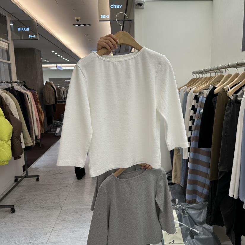 CHAV韓國直郵女裝新款推薦人氣真品職業時尚休閑26春夏長袖T恤CHAV長袖T恤