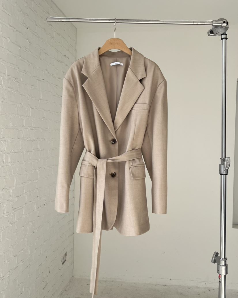 VERNI東大門直郵女士新款休閑時尚推薦真品熱賣夾克含腰帶VERNI夾克