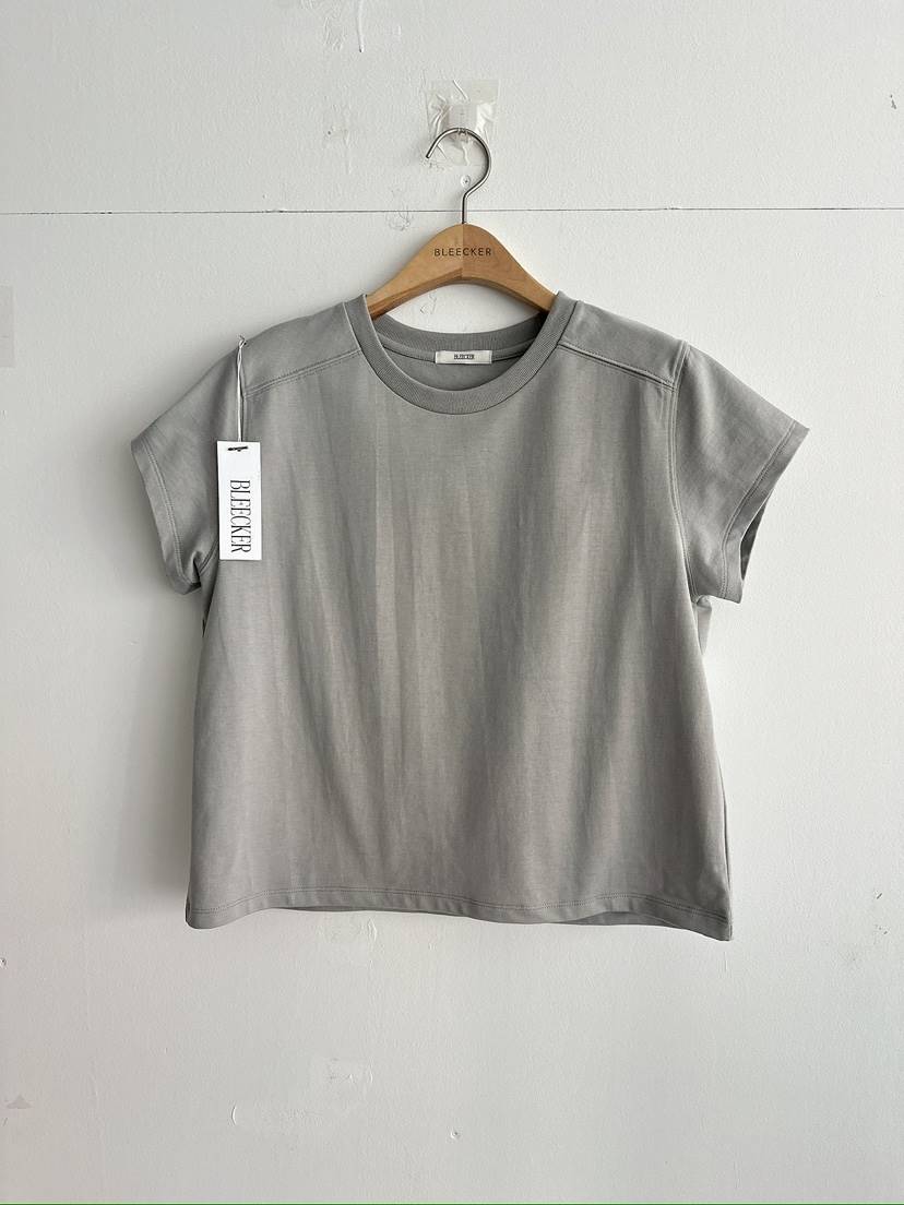 BLEECKER東大門直郵女裝新品熱賣人氣26春夏職業推薦真品T恤BLEECKERT恤
