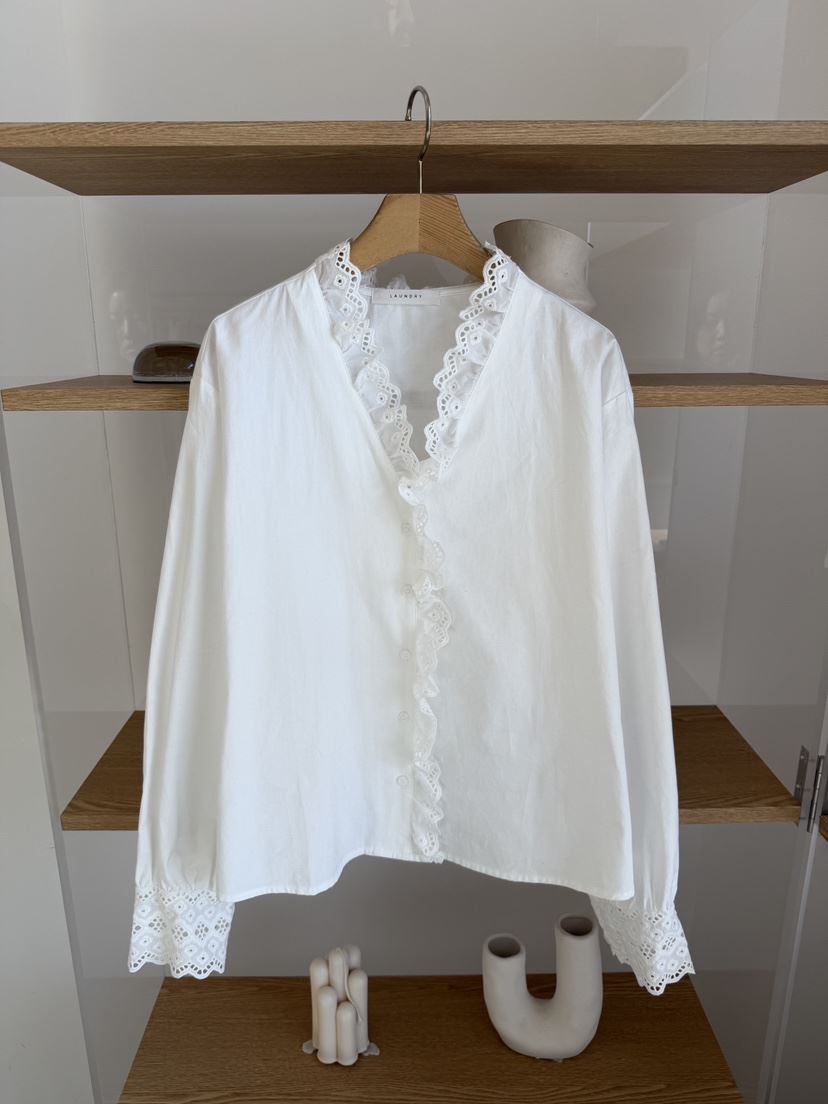 LAUNDRY東大門實拍女裝新品熱賣職業推薦襯衫蕾絲衫棉質蕾絲LAUNDRY襯衫/蕾絲衫