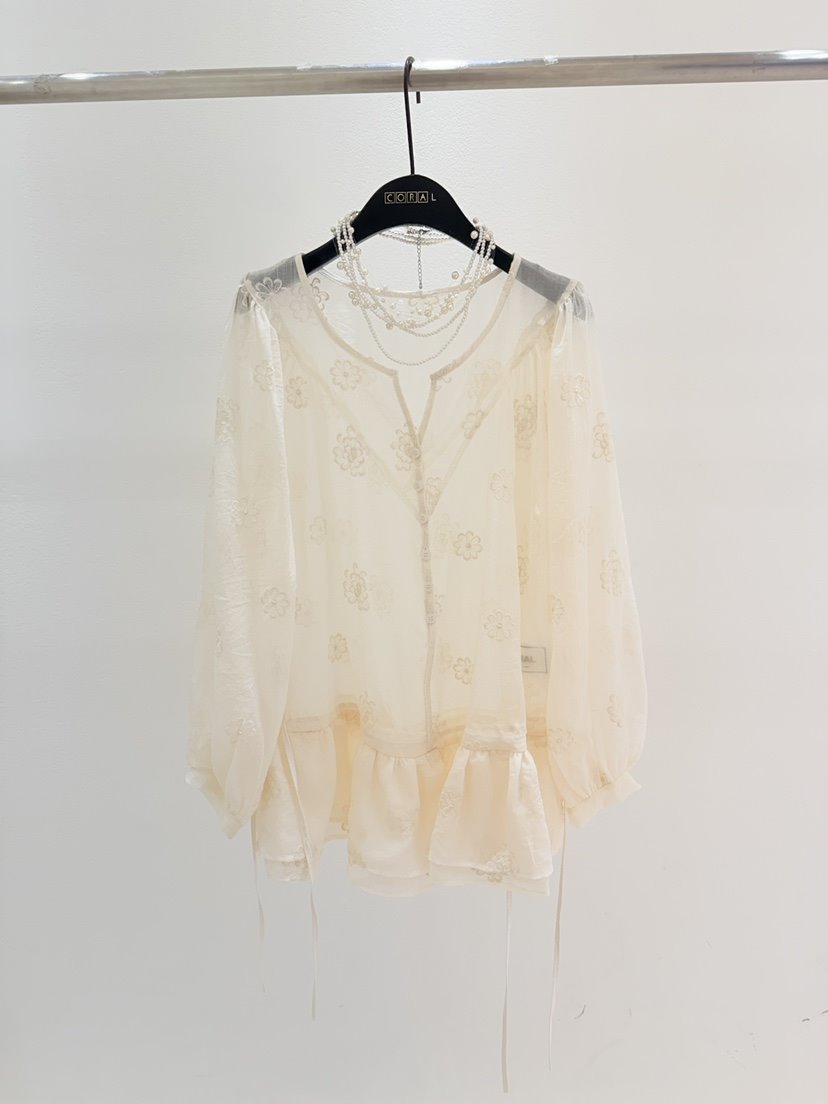 CORAL韓國代購女裝新款職業真品熱賣時尚襯衫蕾絲衫不含配飾CORAL襯衫/蕾絲衫