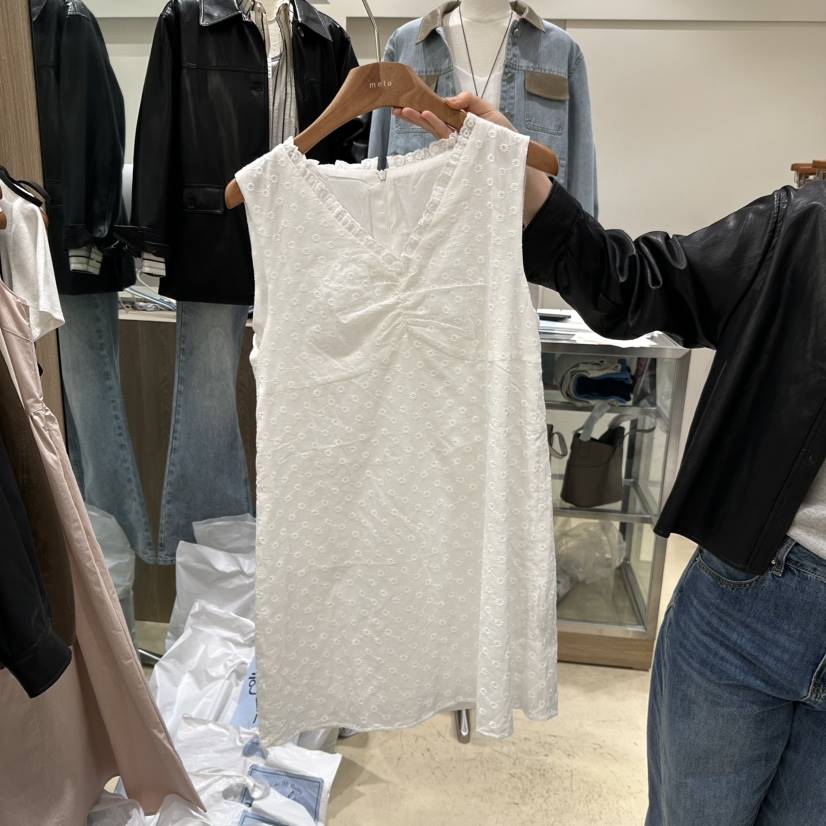 MELO東大門實拍女士新品職業推薦時尚真品休閑人氣吊帶背心MELO吊帶/背心