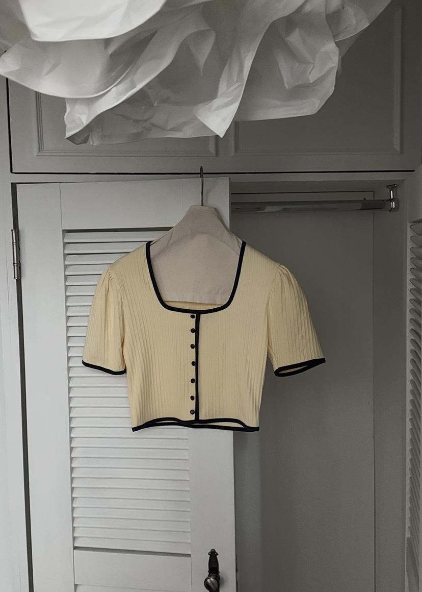 OLIVE TrEE東大門直郵女士新品熱賣休閑職業T恤不含項鏈OLIVE TrEET恤