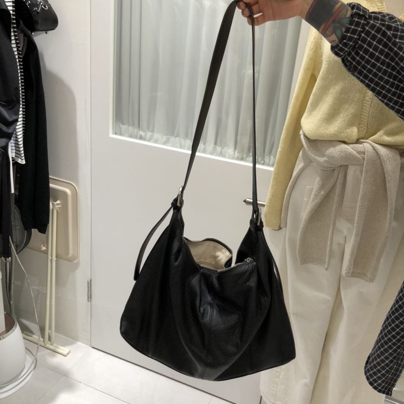 MONDAY TO SUNDAY東大門直郵女裝新款真品人氣單肩斜跨包MONDAY TO SUNDAY單肩/斜跨包