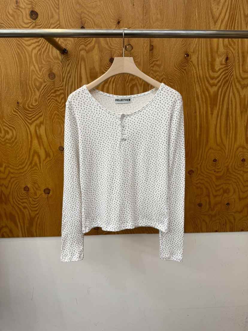 PROJECTVIEW東大門實拍女士新款26春夏人氣時尚長袖T恤花朵PROJECTVIEW長袖T恤