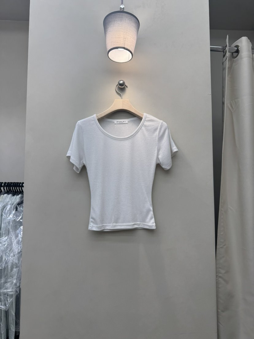 NOTHING東大門直郵女裝新品休閑時尚真品推薦人氣T恤修身NOTHINGT恤