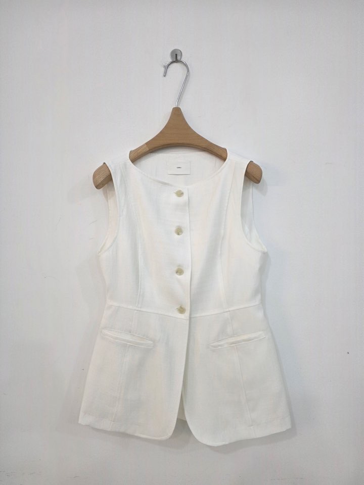 LE MIU韓國代購女裝新品26春夏推薦人氣時尚職業熱賣馬甲LE_MIU馬甲