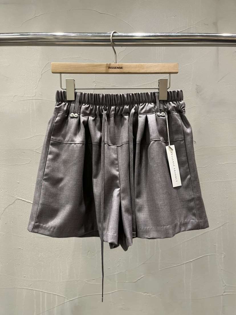 INSSENSE-A韓國代購女裝新品時尚26春夏真品人氣熱賣短褲INSSENSE-A短褲