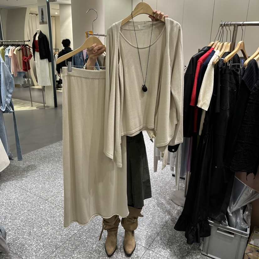 SOF東大門直郵女裝新品職業推薦時尚套裝不含配飾三件套圍巾SOF套裝