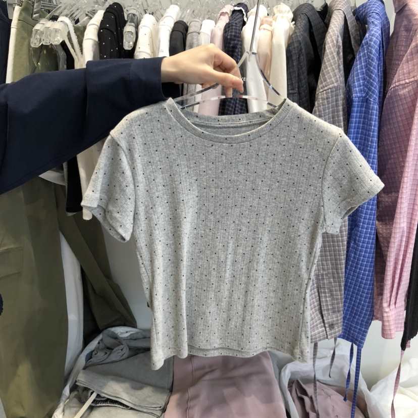 RIVEROOM韓國代購女士新款真品熱賣時尚26春夏人氣推薦T恤RIVEROOMT恤