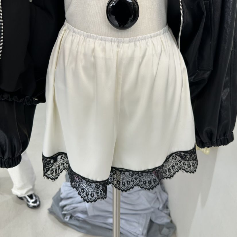 REPELLER韓國直郵女裝新款時尚26春季人氣推薦短褲蕾絲緞面REPELLER短褲