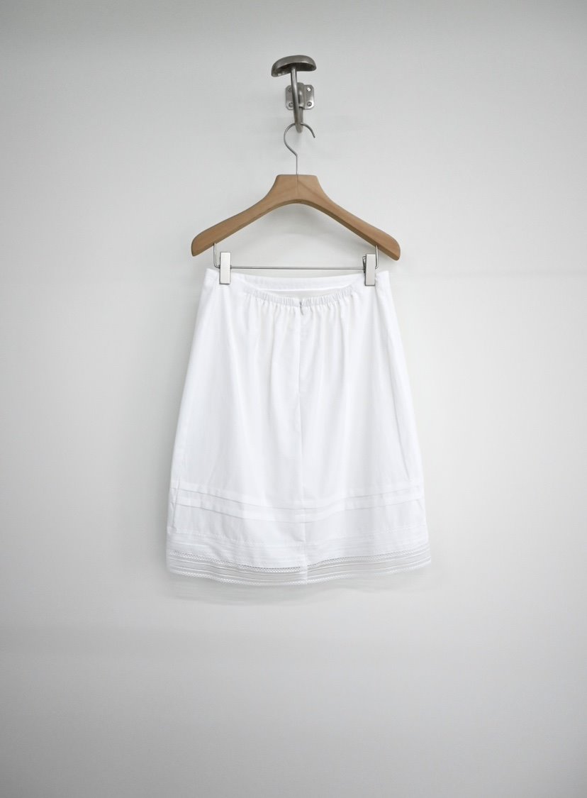 OP PER東大門實拍女士新款職業26春夏半身裙中短裙蕾絲褶裥OPPER-simplebeige半身裙/中短裙