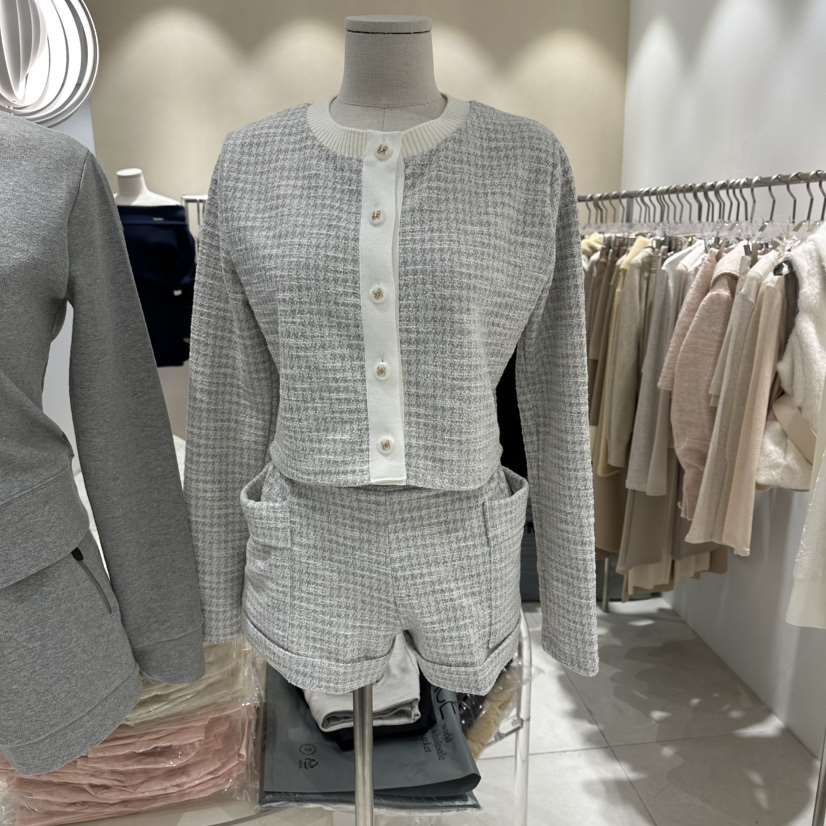 LAFFINE-P韓國直郵女裝新款時尚推薦熱賣人氣休閑套裝套裝LAFFINE-P套裝