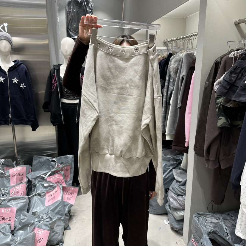 KIKI東大門實拍女裝新品職業時尚熱賣26春夏推薦休閑衛衣KIKI衛衣