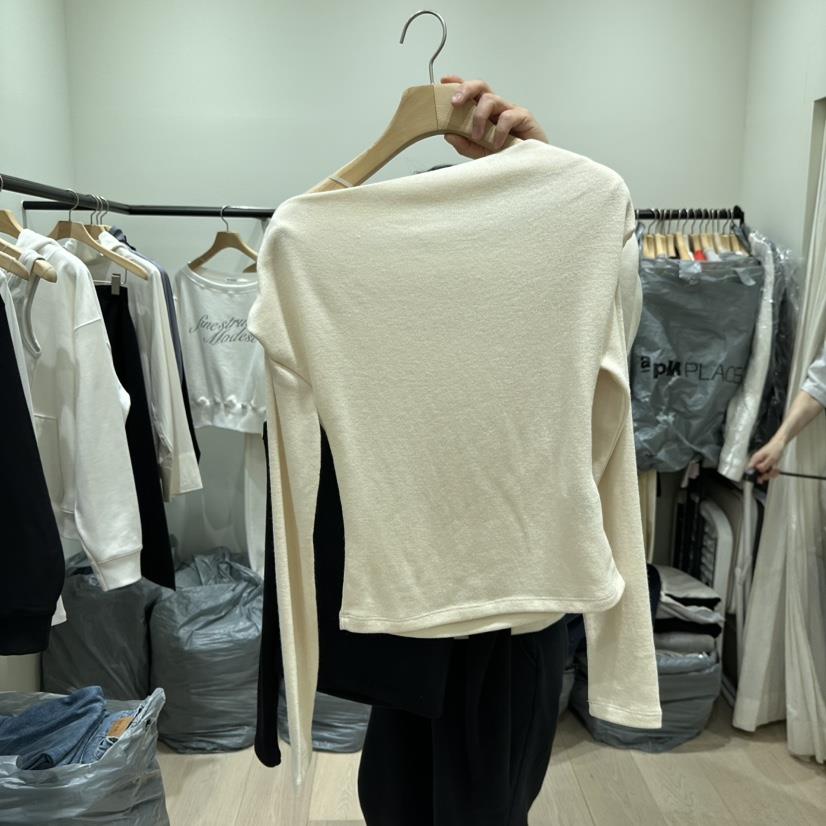 NOTTINGHAM/AVECNOUS東大門直郵女裝新款職業長袖T恤不含內搭露肩NOTTINGHAM/AVECNOUS長袖T恤