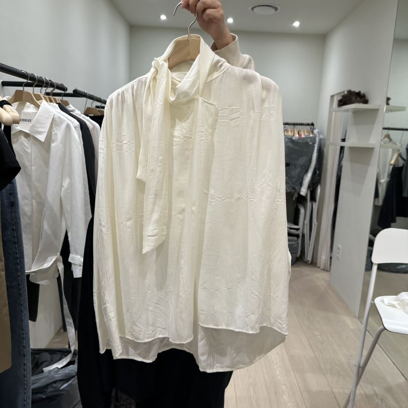 NOTTINGHAM/AVECNOUS東大門直郵女裝新品休閑襯衫蕾絲衫NOTTINGHAM/AVECNOUS襯衫/蕾絲衫