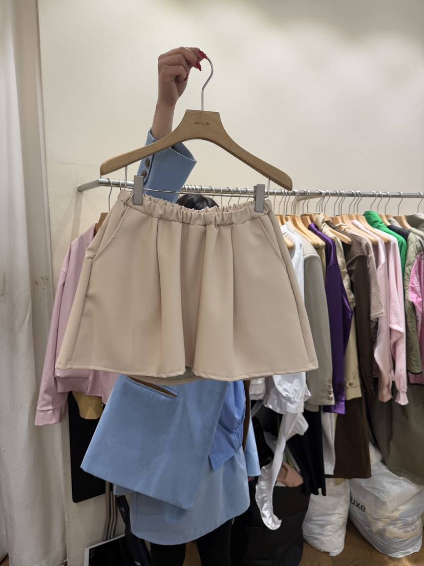 AUVERFIT韓國直郵實拍女裝新款人氣時尚26春夏職業短裙皮革AUVERFIT短裙