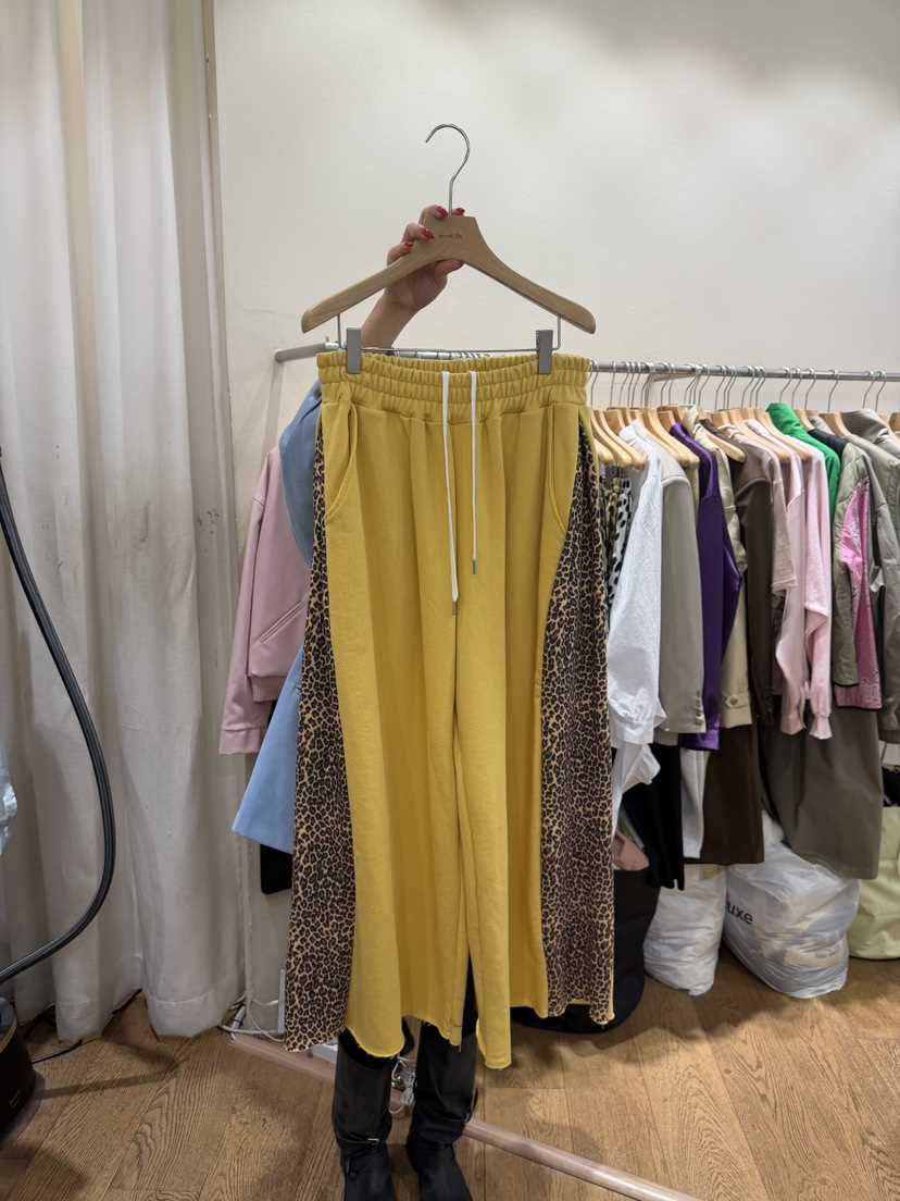 AUVERFIT韓國直郵實拍女裝新款時尚26春夏人氣休閑褲豹紋AUVERFIT休閑褲