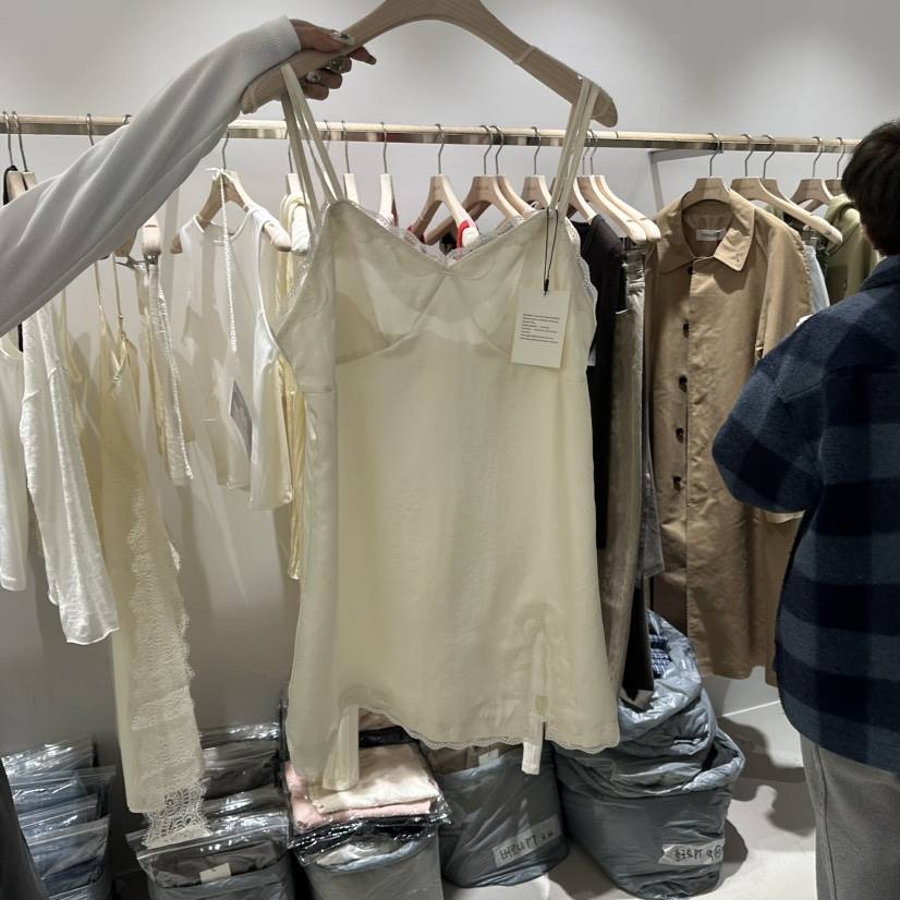 CONNAUGHT/DAILYJUD韓國東大門直郵女裝新品熱賣連衣裙不含配飾CONNAUGHT/DAILYJUD連衣裙