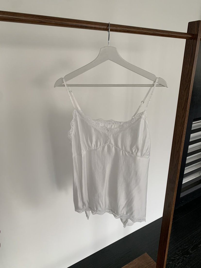 BETONE韓國直郵實拍女裝新款時尚職業推薦人氣休閑吊帶背心BETONE吊帶/背心