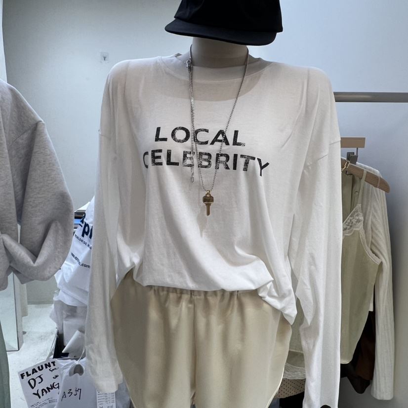 FLAUNT東大門實拍女士新品熱賣人氣真品時尚長袖T恤不含項鏈FLAUNT長袖T恤