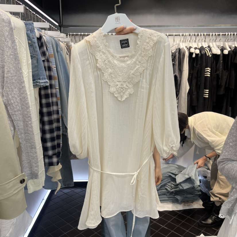OUS/INCH-L東大門直郵女士新品真品時尚襯衫蕾絲衫含腰繩OUS/INCH襯衫/蕾絲衫
