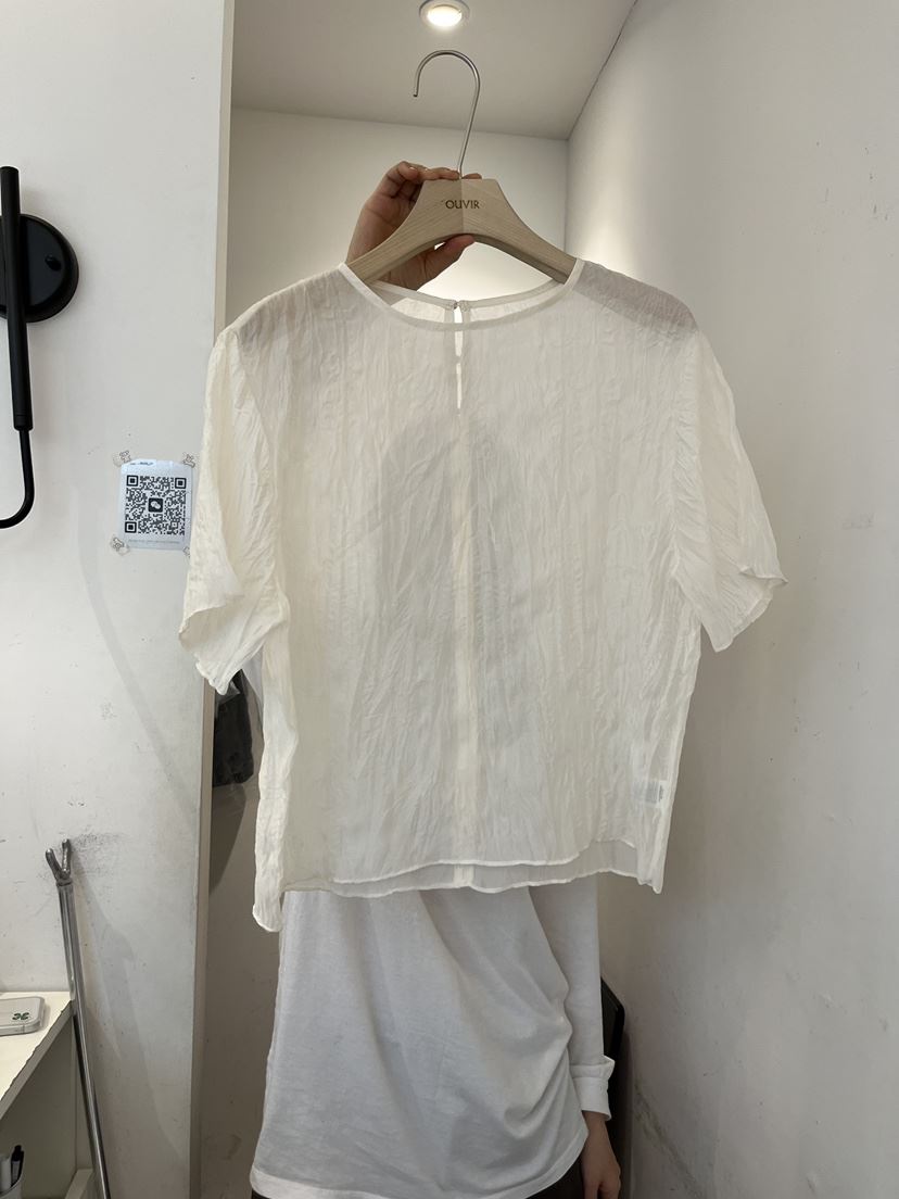 OUVIR東大門實拍女裝新款推薦人氣熱賣26春夏襯衫蕾絲衫褶皺O.V.R/OUVIR襯衫/蕾絲衫