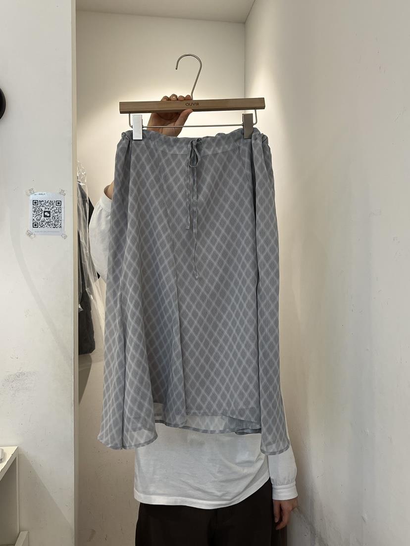 OUVIR韓國直郵女裝新品推薦職業休閑半身裙中短裙格紋鏤空O.V.R/OUVIR半身裙/中短裙