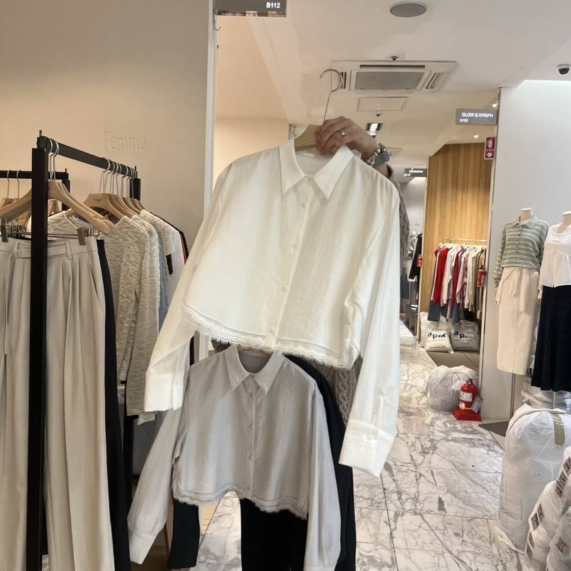 LA MAGIE FEMME韓國代購女裝新品26春夏襯衫蕾絲衫短款蕾絲Lamagie Femme襯衫/蕾絲衫