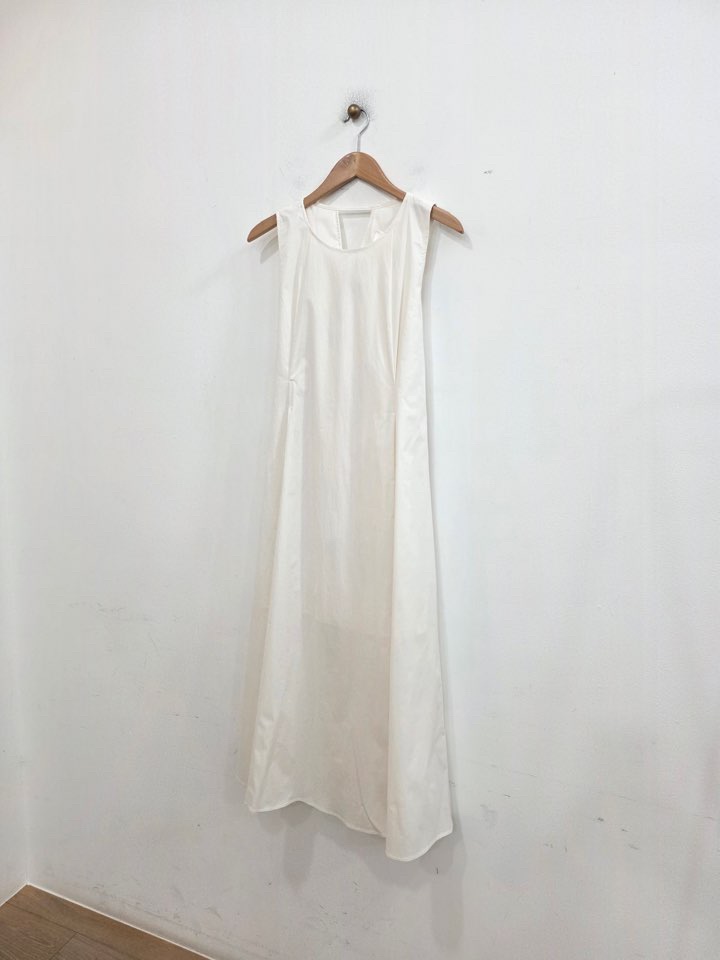 LE MIU東大門代購女裝新款職業休閑真品26春夏人氣連衣裙LE_MIU連衣裙