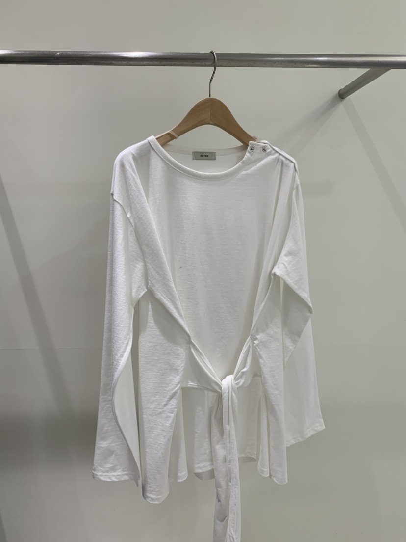 ZITTEN韓國東大門代購女士新款熱賣職業推薦時尚人氣長袖T恤ZITTEN長袖T恤