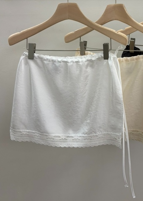 JADEMARKET韓國直郵女裝新款休閑推薦26春夏短裙蕾絲緞面JADE MARKET短裙