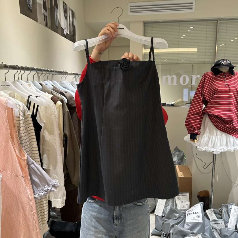 MOREMORE韓國代購女裝新品職業休閑時尚熱賣推薦吊帶背心more more吊帶/背心