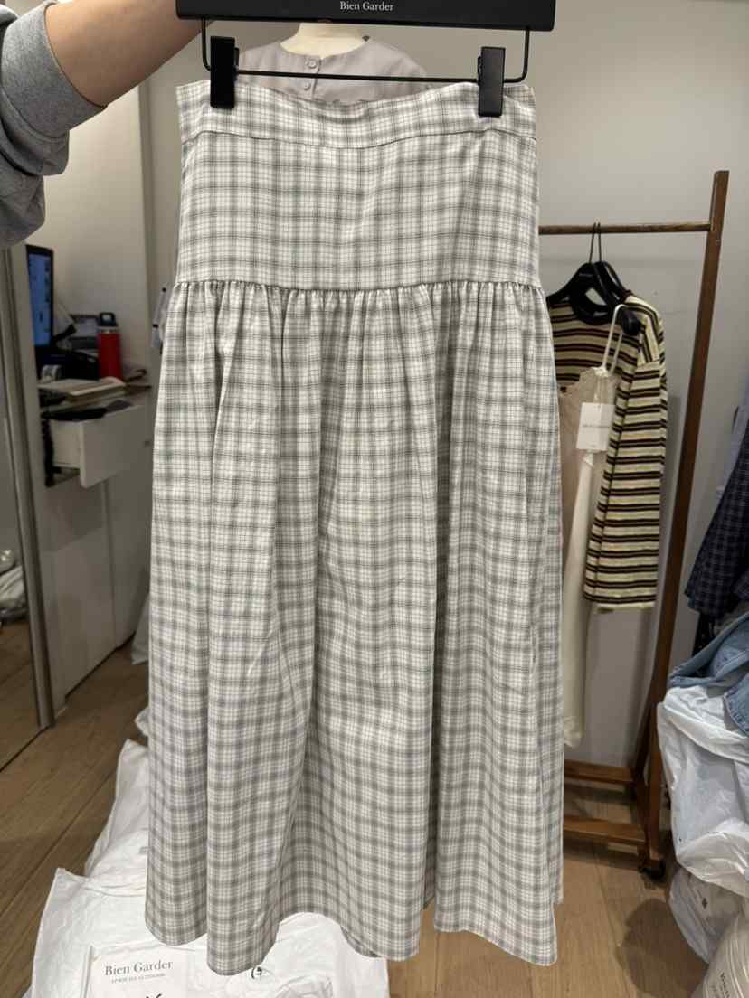 BIEN GARDER韓國直郵實拍女裝新款時尚推薦職業人氣長裙BIEN GARDER長裙