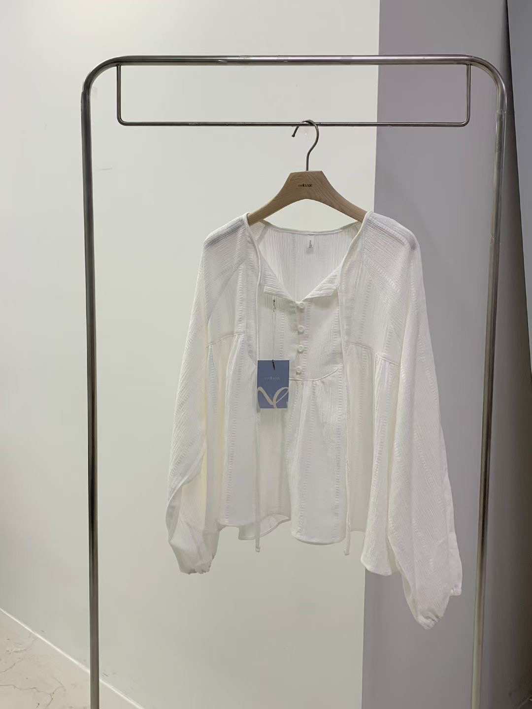 MELLOUNGE-멜라운지-T韓國直郵女裝新款推薦襯衫蕾絲衫MELLOUNGE-2件起襯衫/蕾絲衫