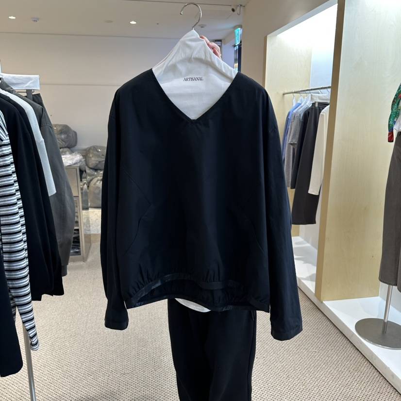 ARTISANAL韓國直郵實拍女士新品職業襯衫蕾絲衫不含配飾V領口袋ARTISANAL襯衫/蕾絲衫