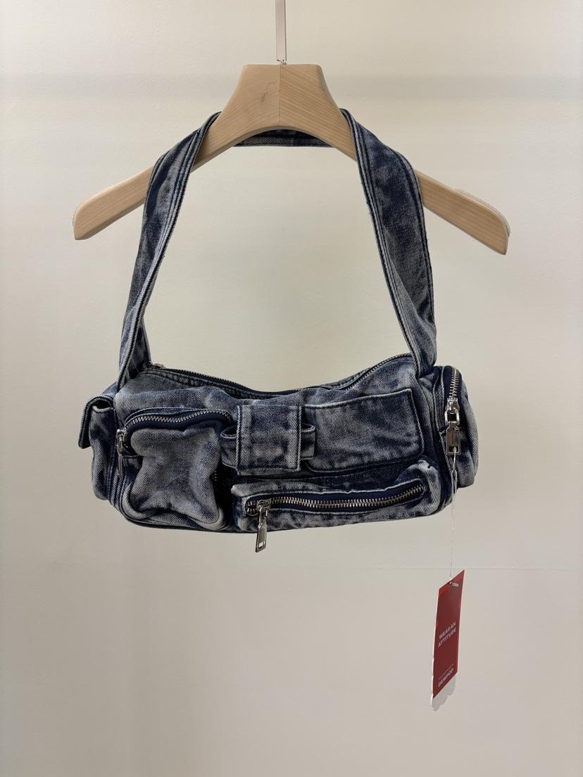 MUSHROOM-A韓國直郵女裝新款休閑熱賣時尚單肩斜跨包口袋MUSHROOM單肩/斜跨包