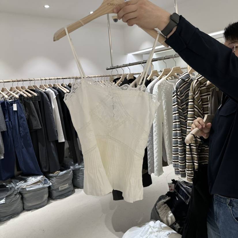 CONNAUGHT/DAILYJUD韓國東大門直郵女士新品26春夏吊帶背心蕾絲褶裥CONNAUGHT/DAILYJUD吊帶/背心